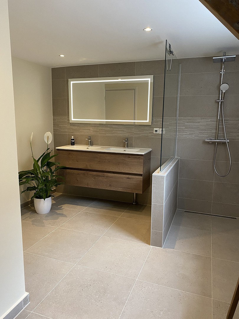 Warme natuurlijke badkamer</perch:content>